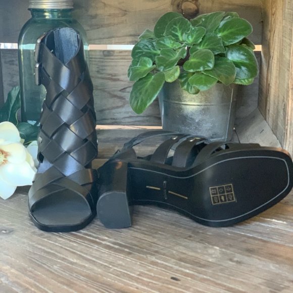 Dolce Vita - Noree Black Heel - Picture 2 of 3